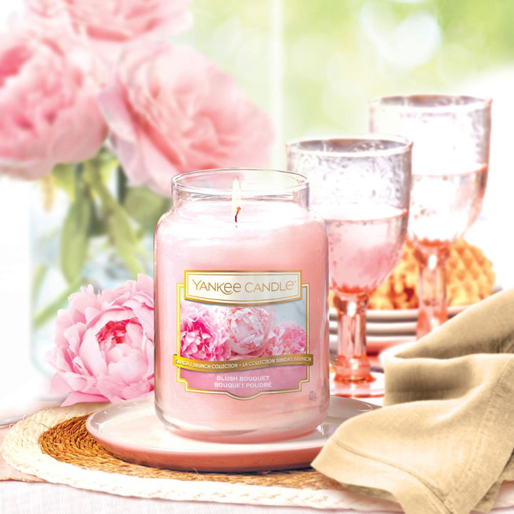 Yankee Candle Blush Bouquet Large Jar Extra Image 2